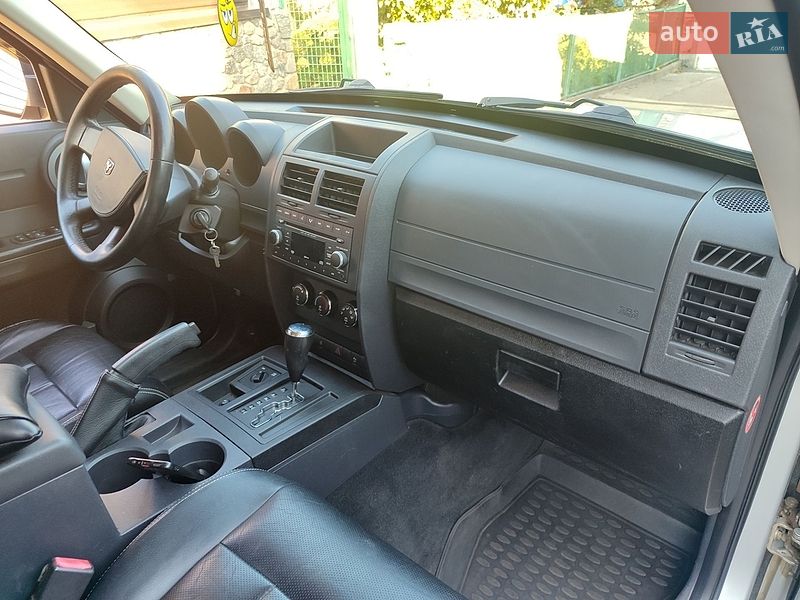 Внедорожник / Кроссовер Dodge Nitro 2007 в Белой Церкви