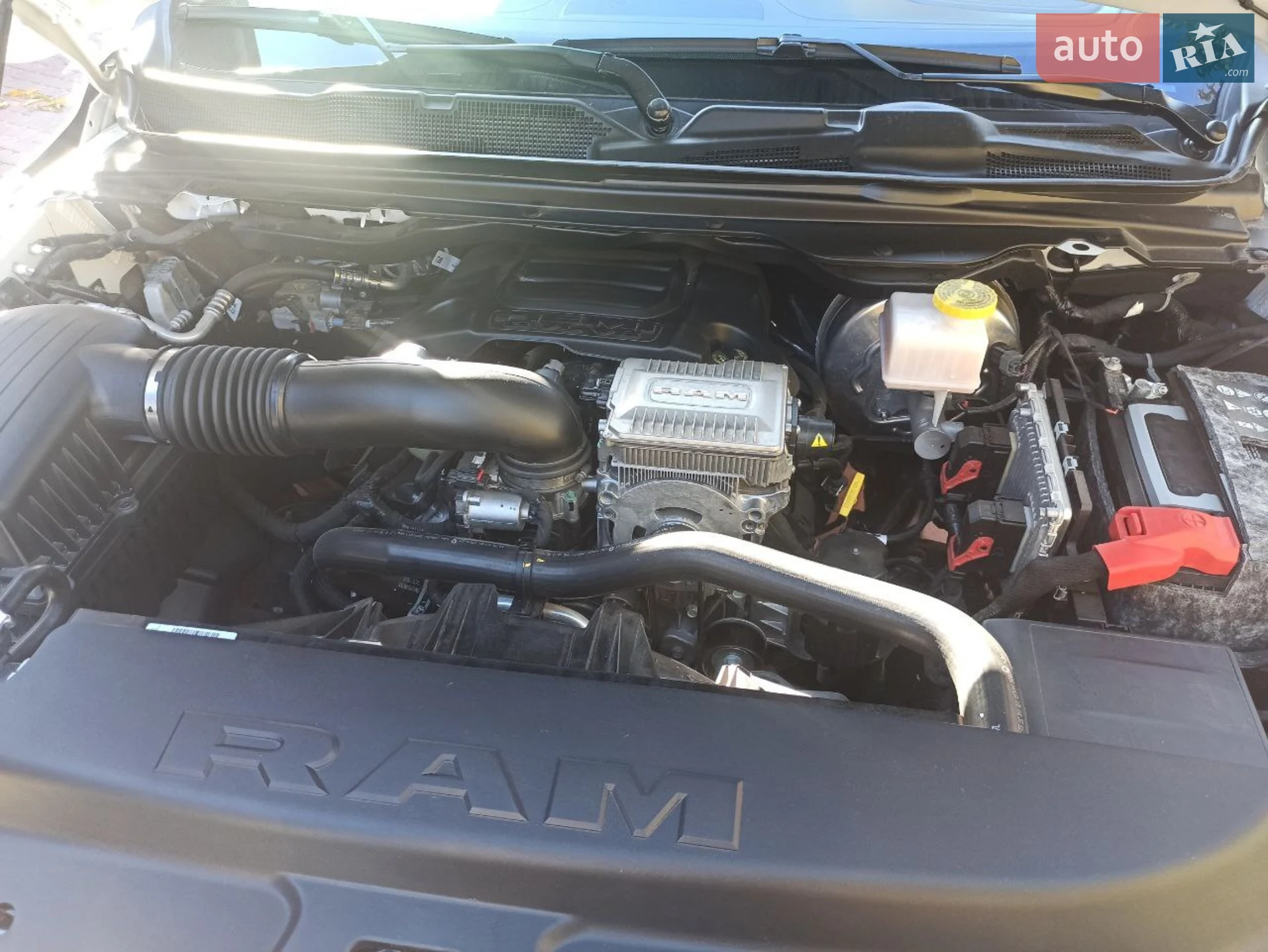 2020 Dodge RAM - мініатюра 11