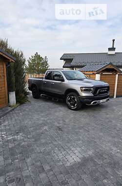 Пикап Dodge RAM 1500 2019 в Софиевской Борщаговке