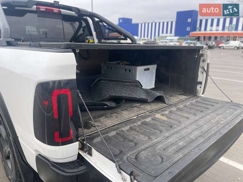 Пикап Dodge RAM 1500 2020 в Сумах