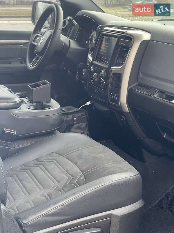 Пикап Dodge RAM 1500 2020 в Сумах