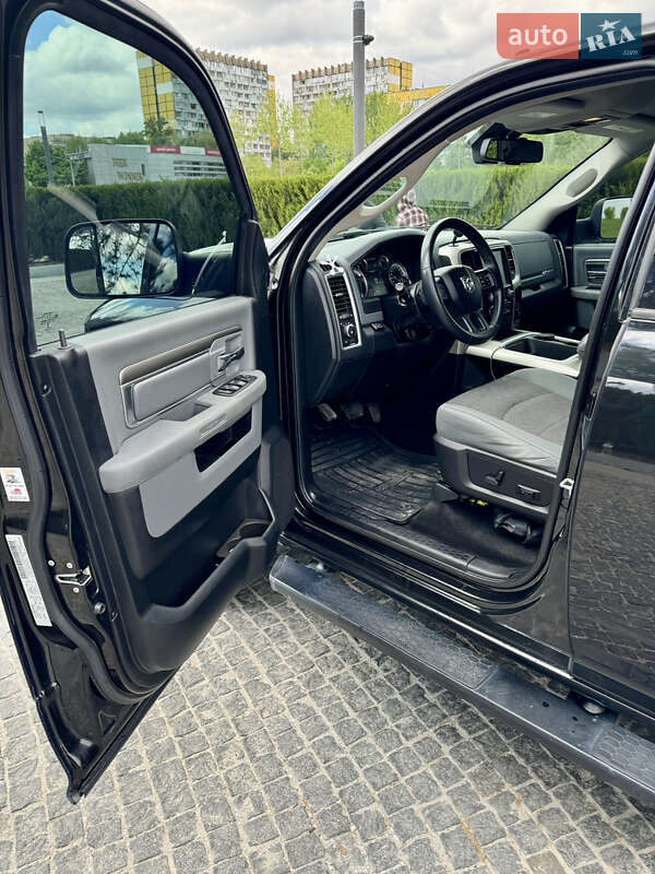 Пикап Dodge RAM 1500 2016 в Днепре