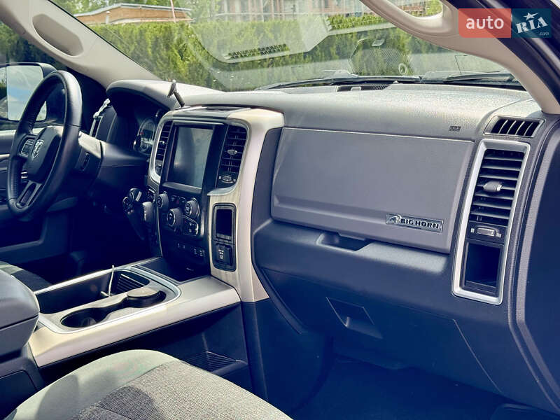 Пикап Dodge RAM 1500 2016 в Днепре