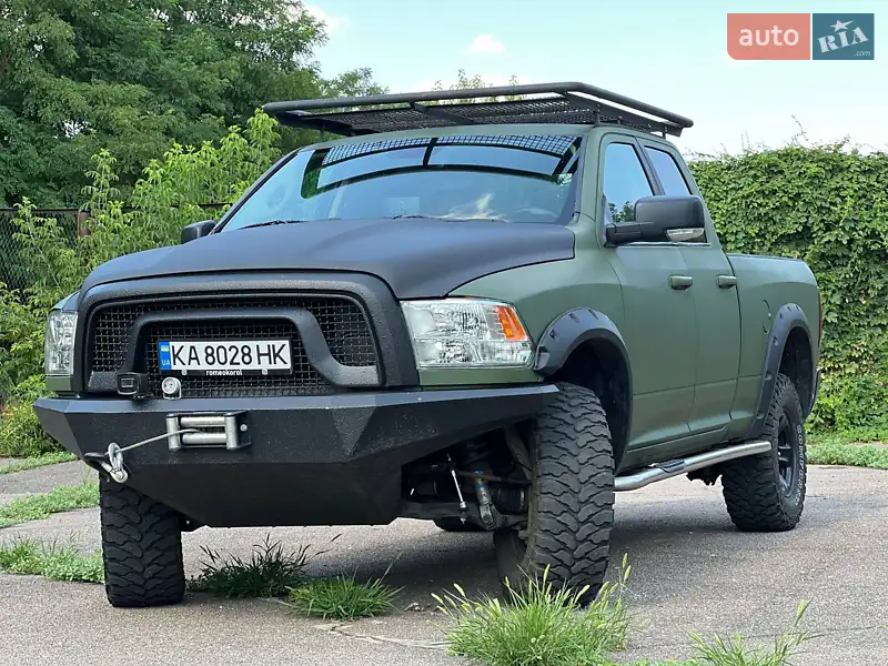 Dodge RAM 1500 2015
