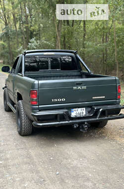 Пикап Dodge RAM 1500 2000 в 