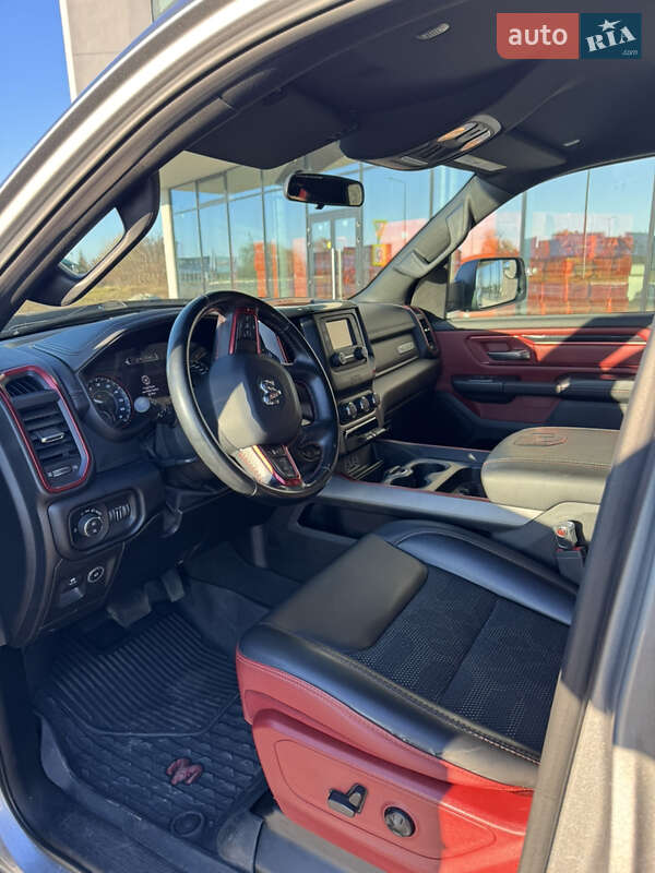 Пікап Dodge RAM 1500 2019 в Ужгороді