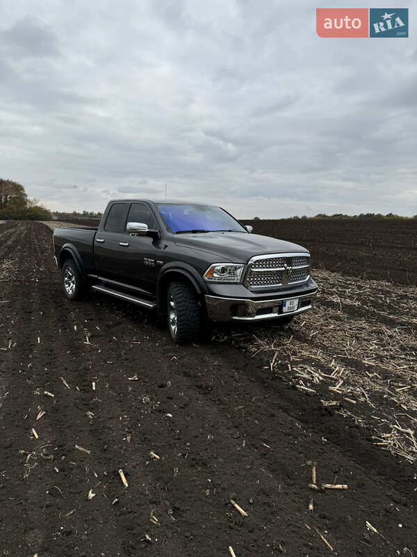 Пикап Dodge RAM 1500 2015 в Софиевке