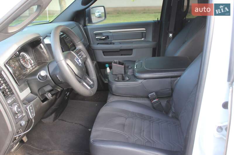 Пикап Dodge RAM 1500 2020 в Сумах