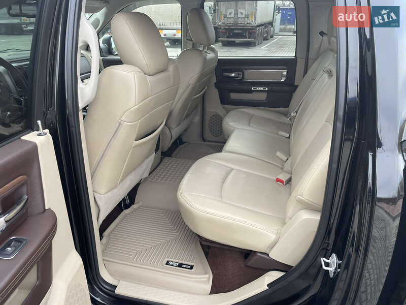 Пікап Dodge RAM 1500 2014 в Кам'янець-Подільському