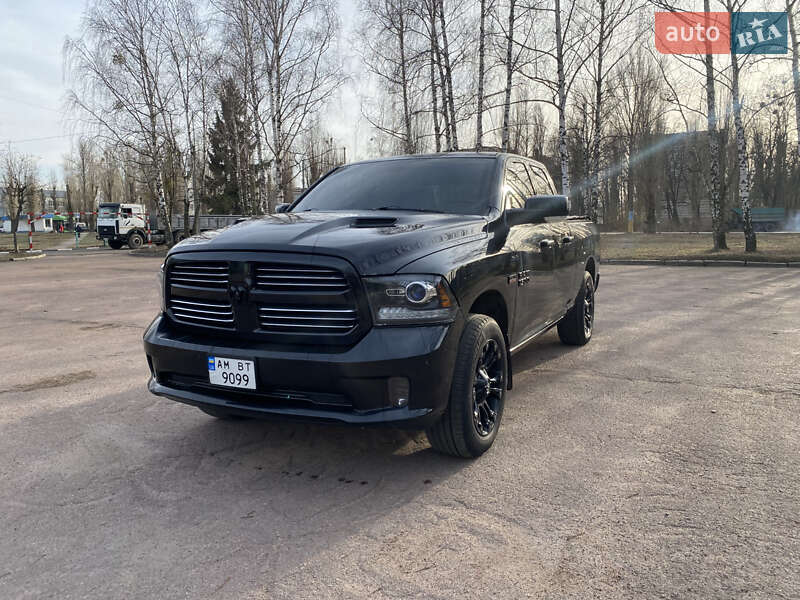 Пикап Dodge RAM 1500 2015 в Житомире