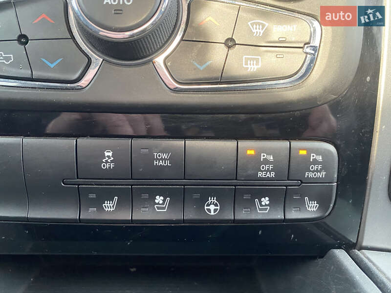 Пикап Dodge RAM 1500 2015 в Житомире