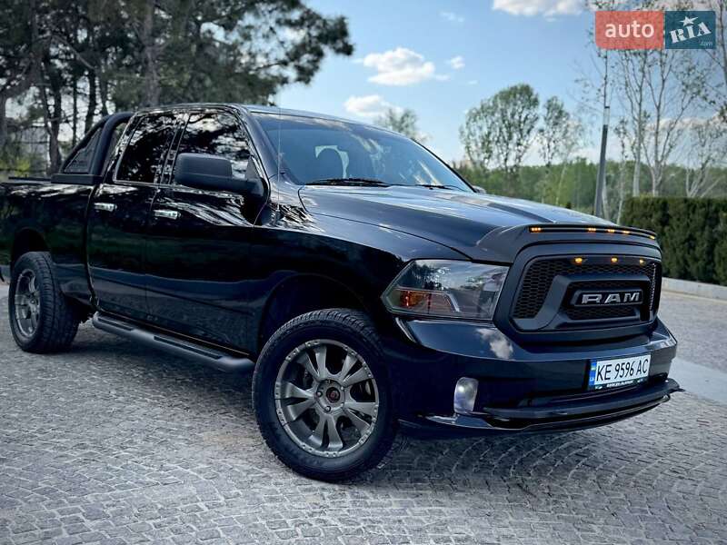 Пікап Dodge RAM 1500 2014 в Дніпрі