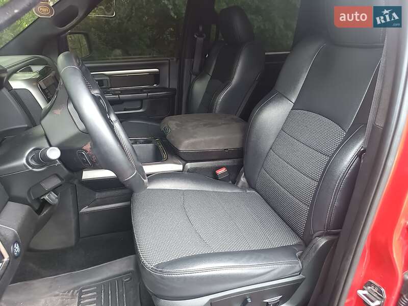 Пикап Dodge RAM 1500 2015 в Львове фото 47 Пикап Dodge RAM 1500 2015 в Львове