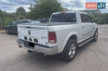 Пикап Dodge RAM 1500 2015 в 