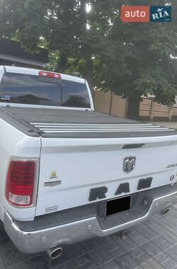 Пикап Dodge RAM 1500 2015 в 