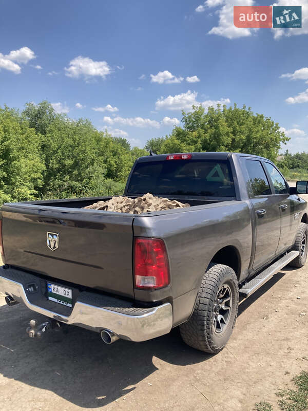 Пикап Dodge RAM 1500 2014 в Лозовой