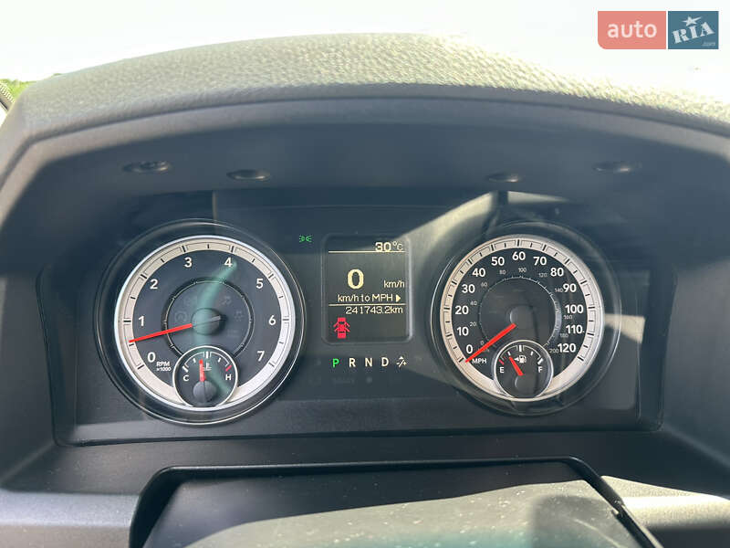 Пикап Dodge RAM 1500 2015 в Львове