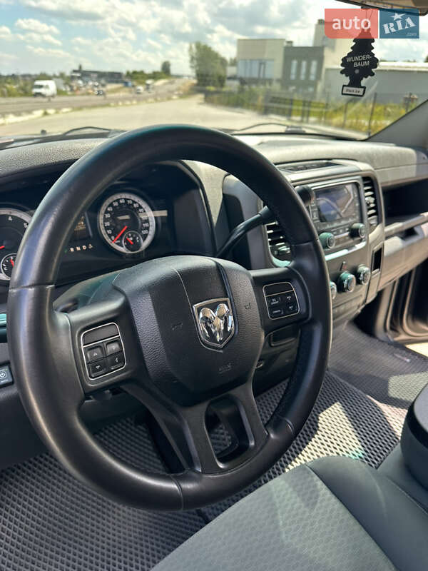 Пикап Dodge RAM 1500 2015 в Львове