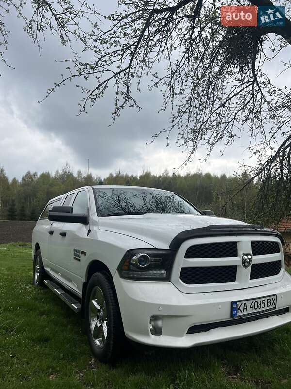 Пикап Dodge RAM 1500 2015 в Львове
