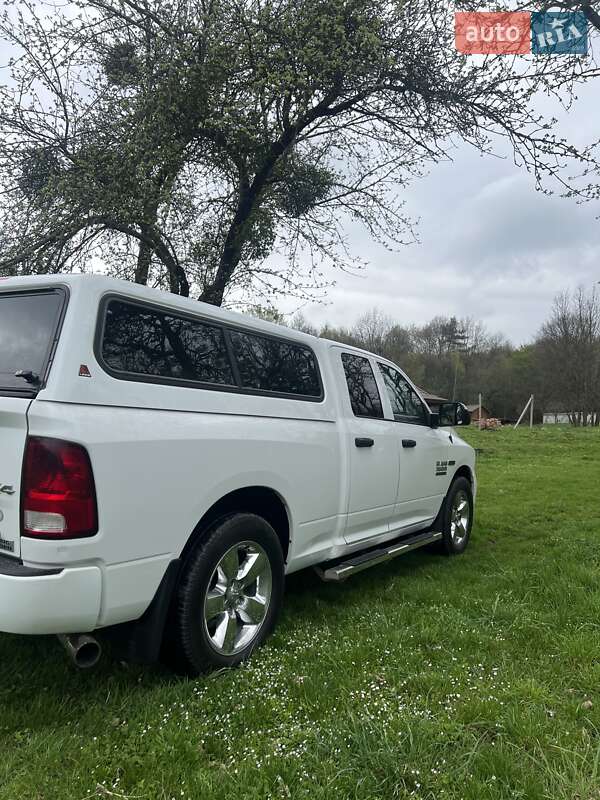 Пикап Dodge RAM 1500 2015 в Львове