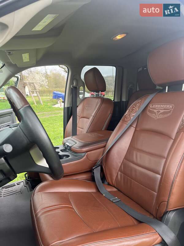Пикап Dodge RAM 1500 2015 в Львове