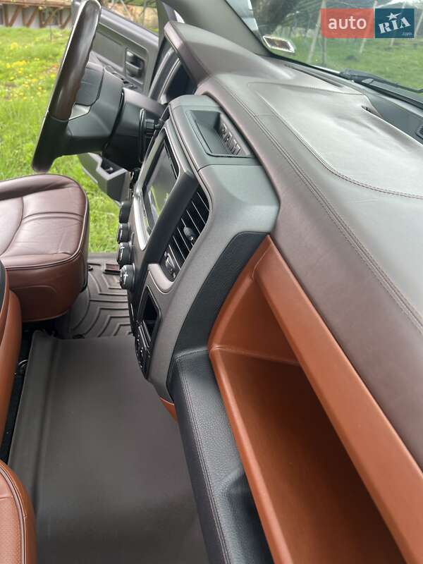 Пикап Dodge RAM 1500 2015 в Львове