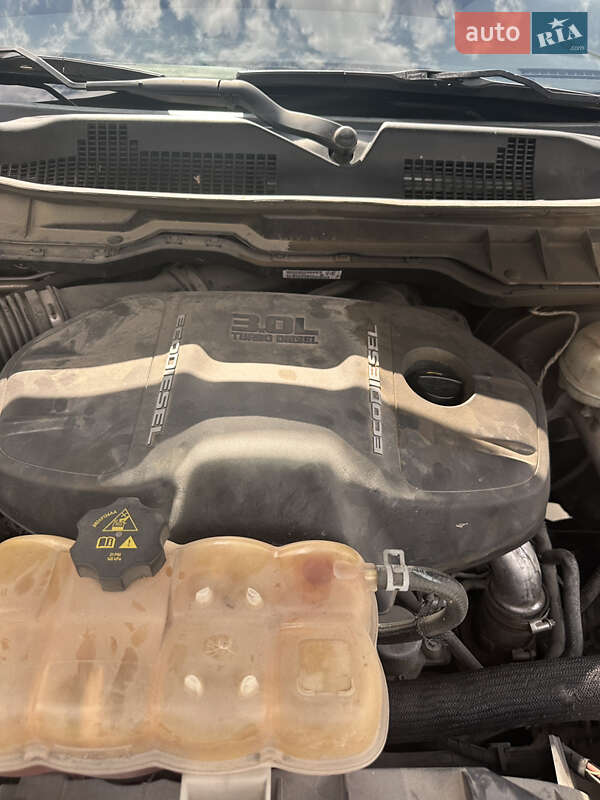 Пикап Dodge RAM 1500 2015 в Измаиле