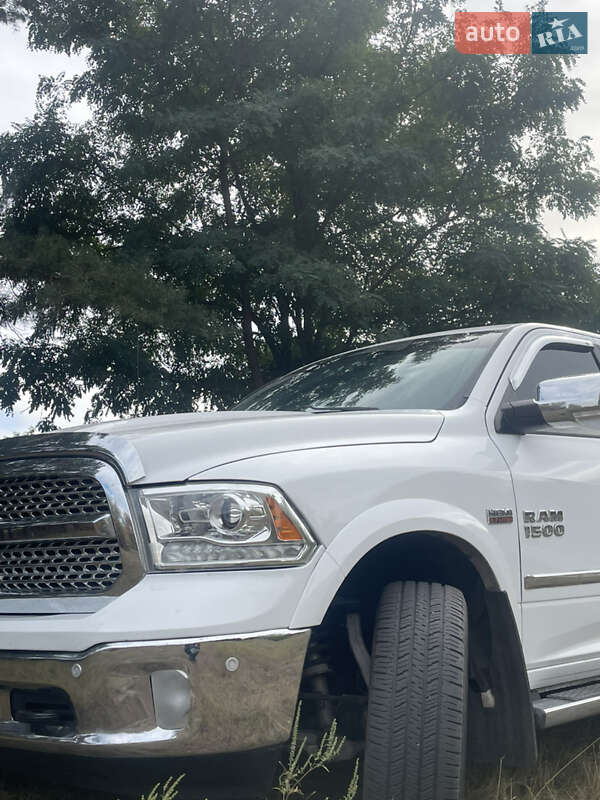 Пикап Dodge RAM 1500 2015 в Черкассах