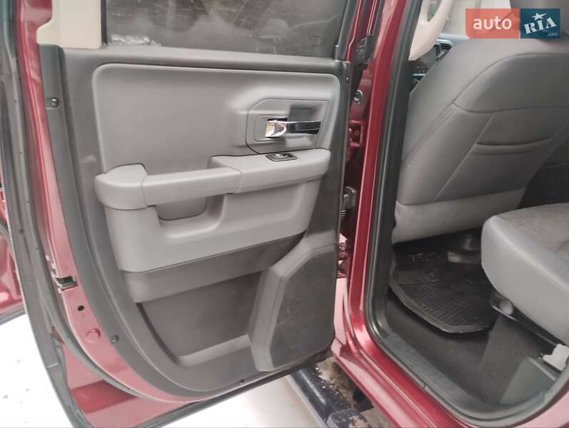 Пикап Dodge RAM 1500 2016 в Броварах