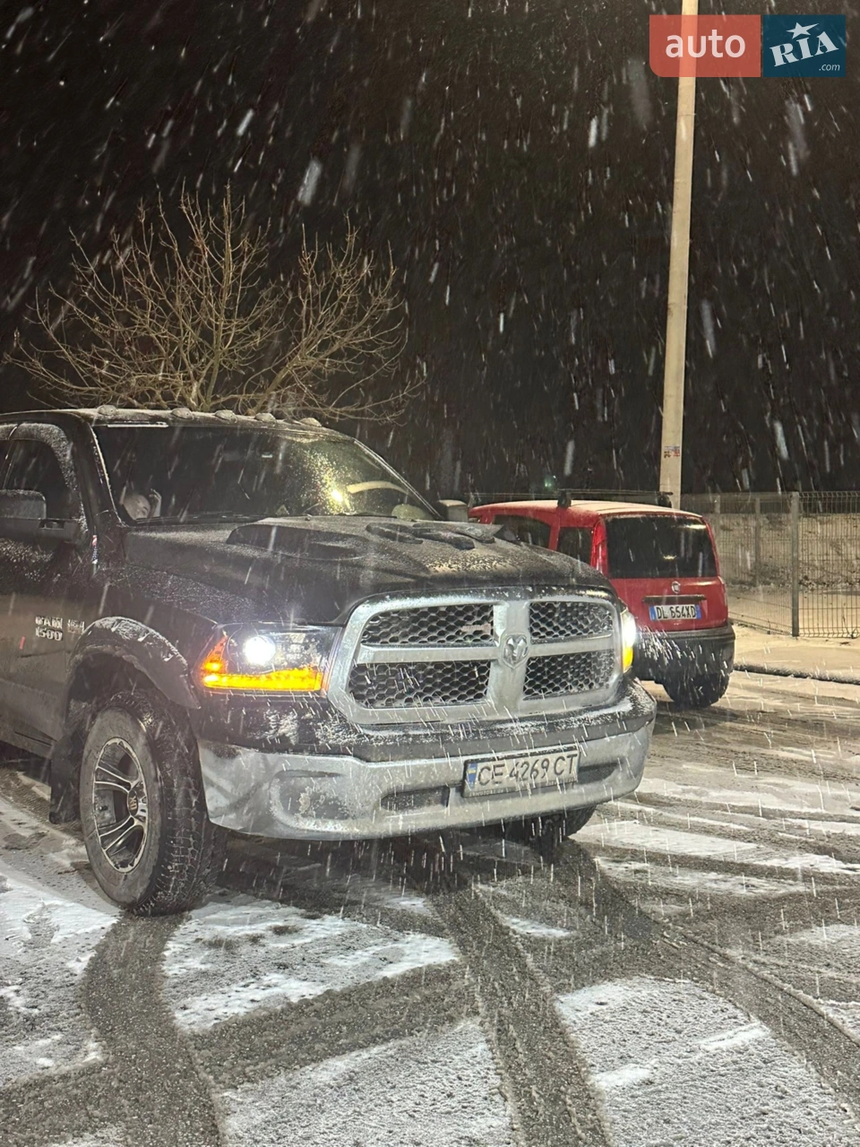 2016 Dodge RAM - мініатюра 23