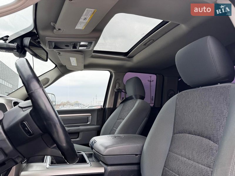 Пикап Dodge RAM 1500 2015 в Львове