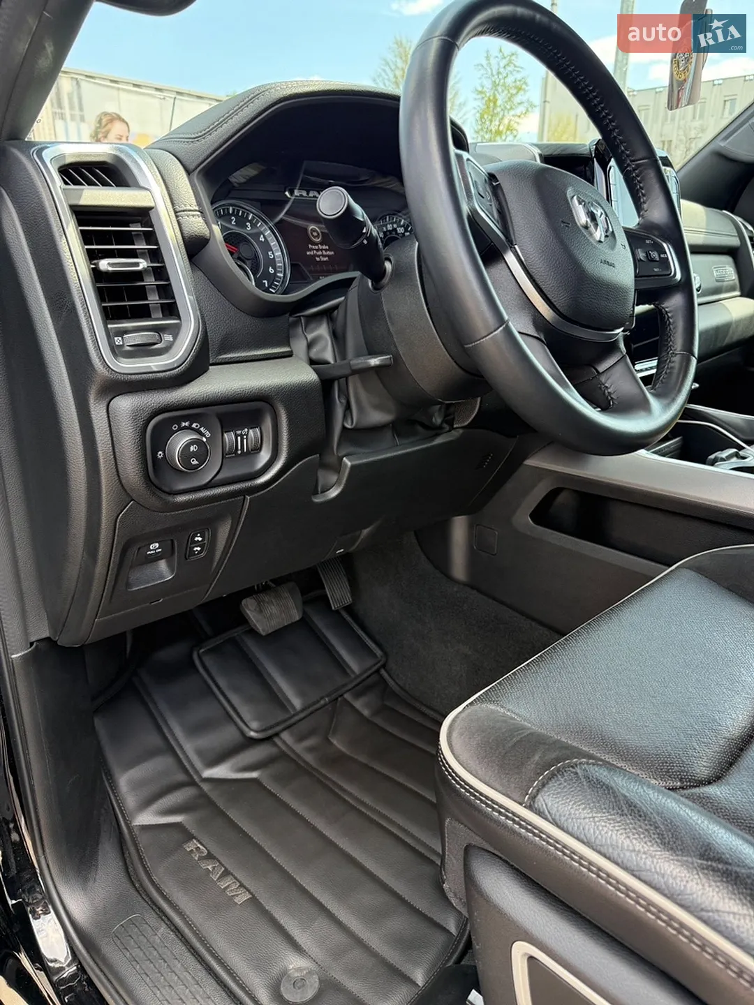 2023 Dodge RAM - мініатюра 14