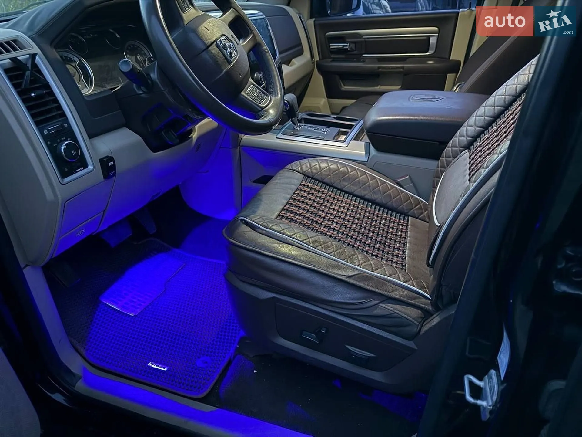 2013 Dodge RAM - мініатюра 21