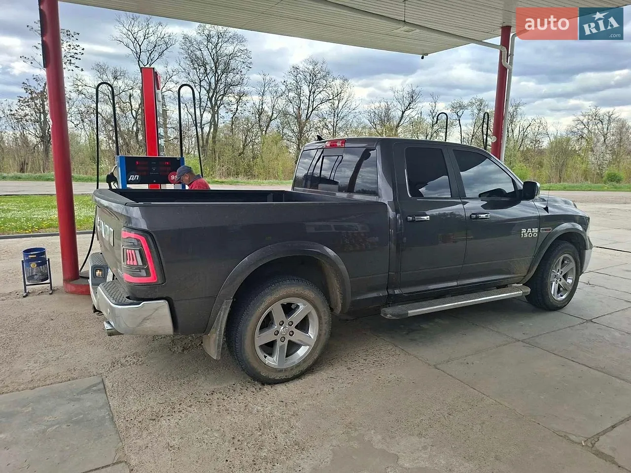 2019 Dodge RAM - мініатюра 11