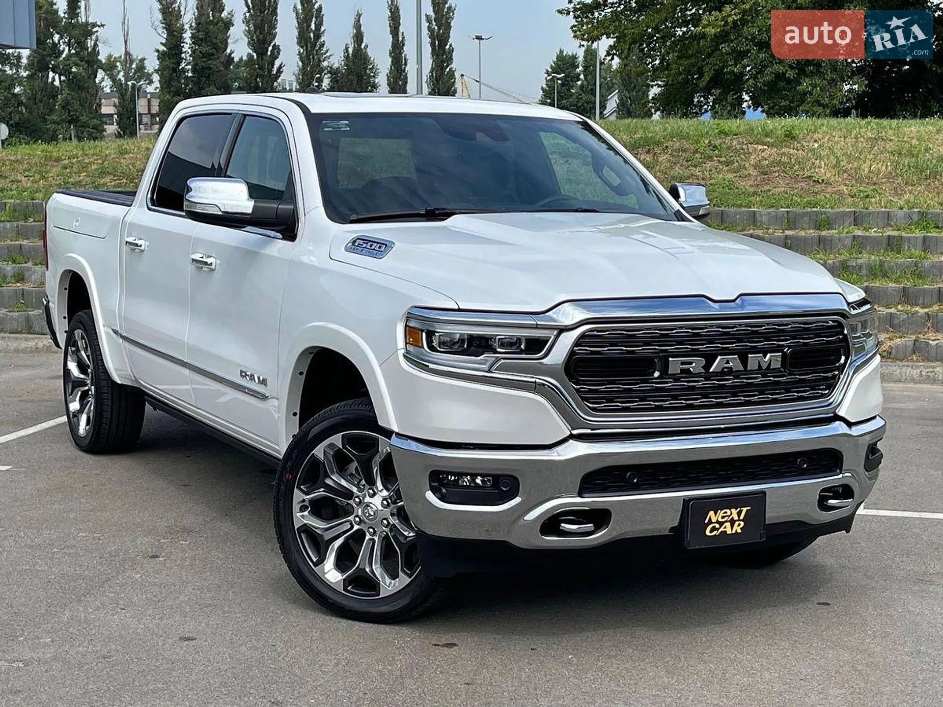 2021 Dodge RAM - мініатюра 17