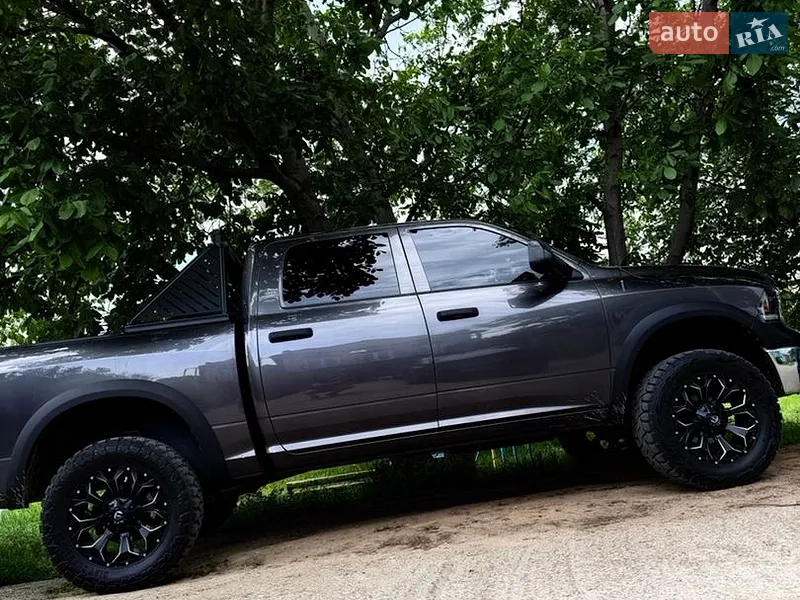 Dodge RAM 1500 2014