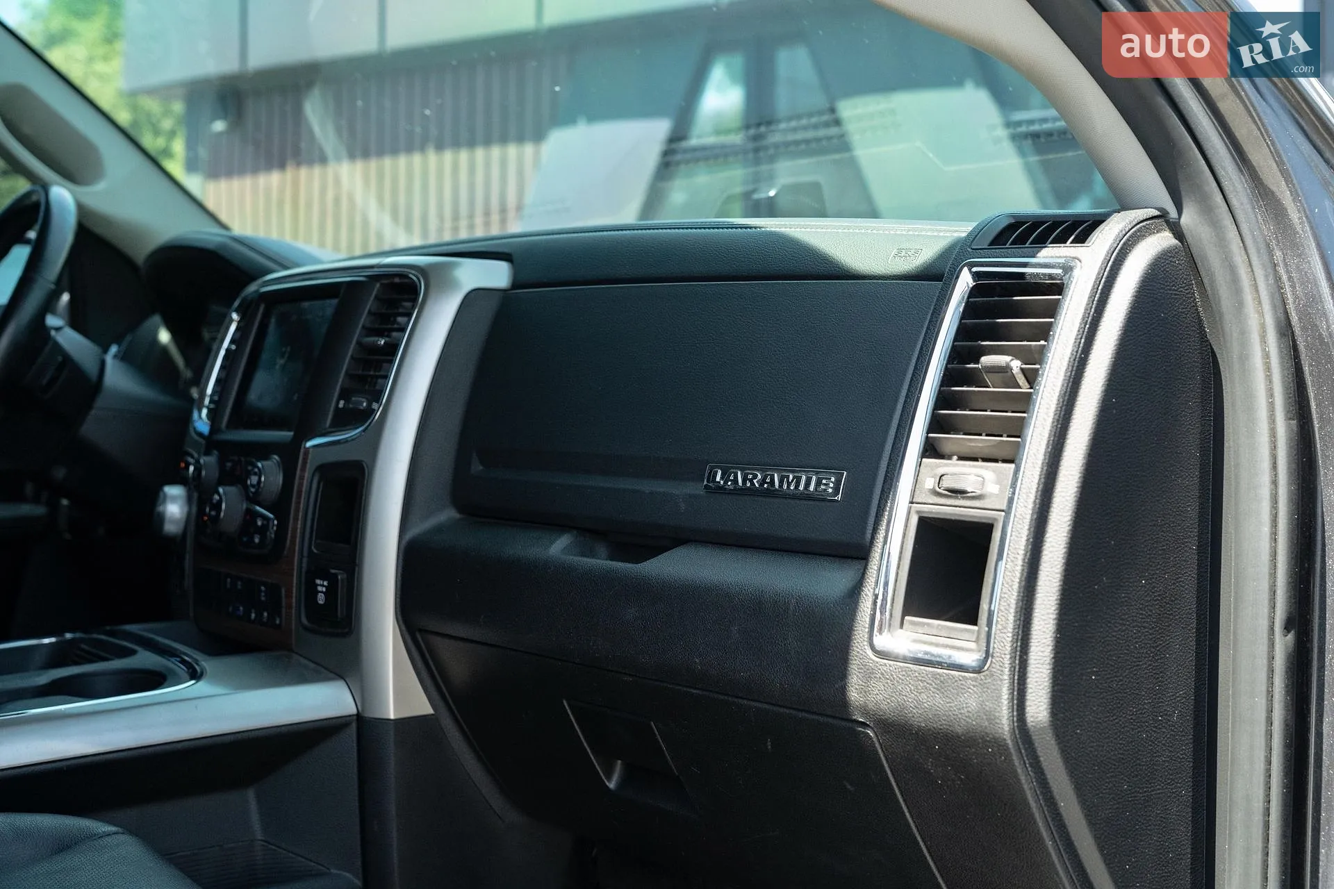 2018 RAM 1500 - мініатюра 40