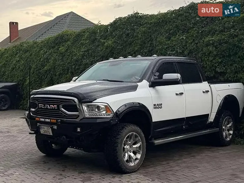 Dodge RAM 1500 2017