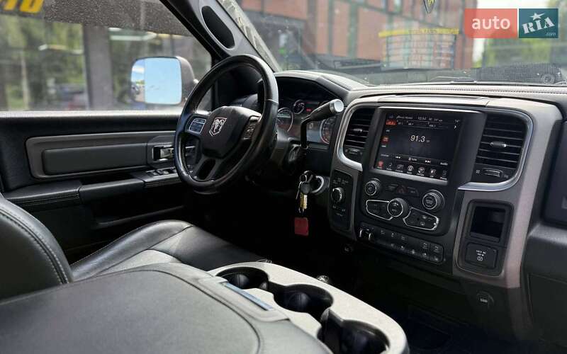 Пикап Dodge RAM 2500 2017 в Черновцах