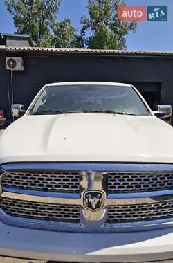 Вантажопасажирський фургон Dodge RAM 2500 2014 в Кривому Розі