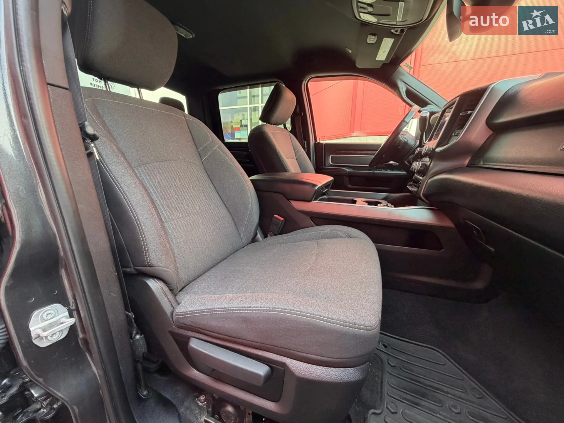 2019 Dodge RAM - мініатюра 7