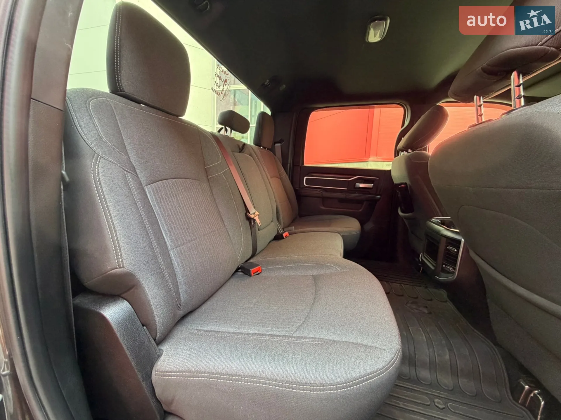 2019 Dodge RAM - мініатюра 10