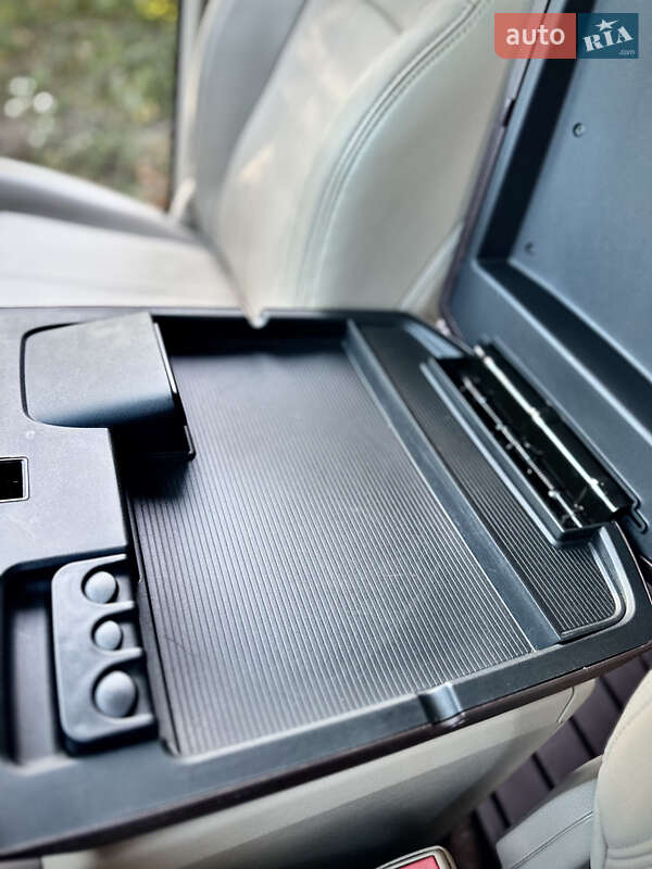 Пікап Dodge RAM 3500 2018 в Дніпрі фото 27 Пікап Dodge RAM 3500 2018 в Дніпрі