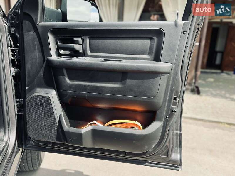 Пикап Dodge RAM 3500 2018 в Ивано-Франковске