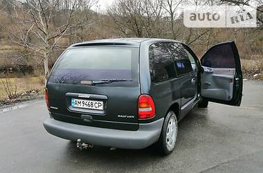 Минивэн Dodge Ram Van 2000 в Звягеле