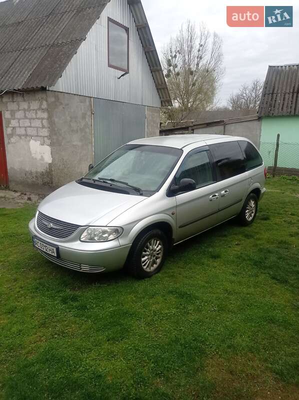 Dodge Ram Van 2002
