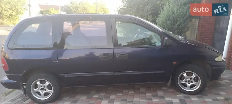 Минивэн Dodge Ram Van 1998 в 