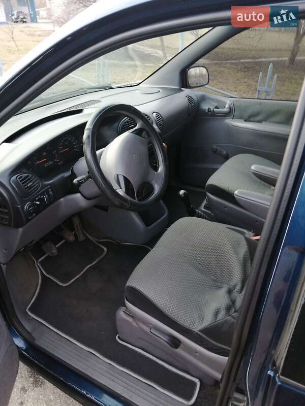 Минивэн Dodge Ram Van 2000 в Чернигове