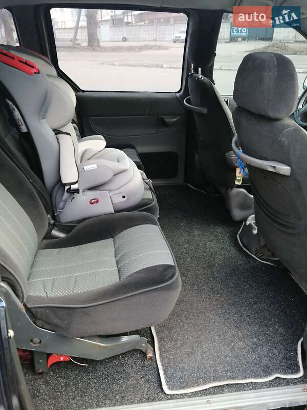 Минивэн Dodge Ram Van 2000 в Чернигове