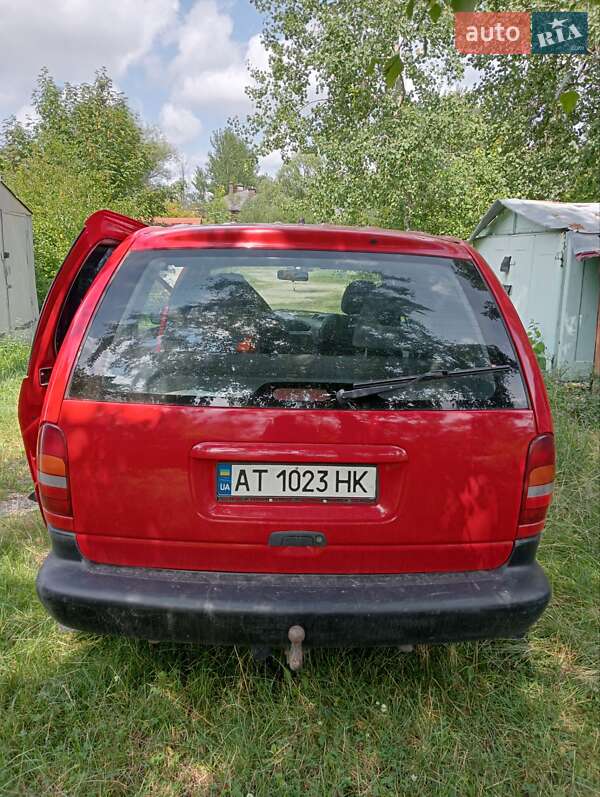 Мінівен Dodge Ram Van 2001 в Івано-Франківську